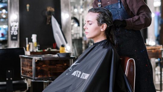 Ontdek de ultieme schoonheidservaring bij Schoonheidssalon Rijswijk met prachtige hairextensions op maat